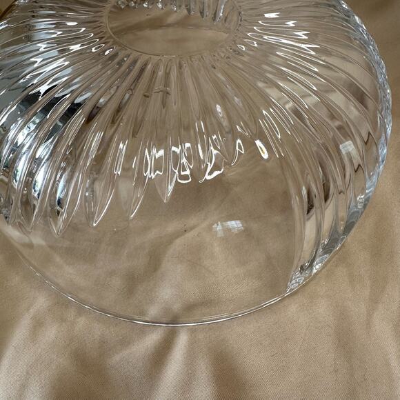 Vintage Centerpiece Bowl in Staccato pattern by Mikasa 8 inch - Picture 4 of 10